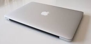 Apple MacBook Pro 2015 (pre-owned)